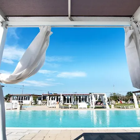 Borgo Rosso Terra Ξενοδοχείο με διαμερίσματα 4*