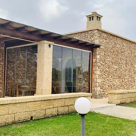 Borgo Rosso Terra Ξενοδοχείο με διαμερίσματα 4*