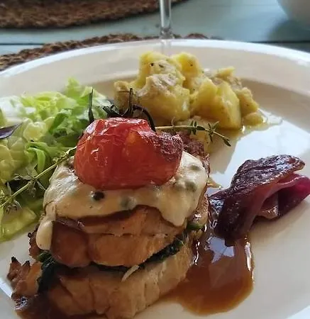 Borgo Rosso Terra Apartmanhotel