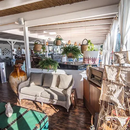 Hotel apartamentowy Borgo Rosso Terra 4*