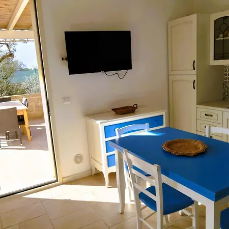 Aparthotel Borgo Rosso Terra 3*
