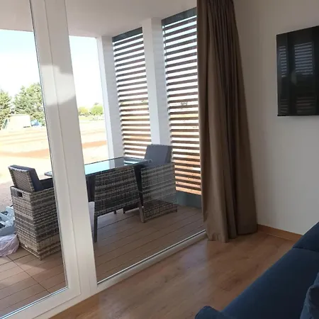 Borgo Rosso Terra Apartmanhotel 4*